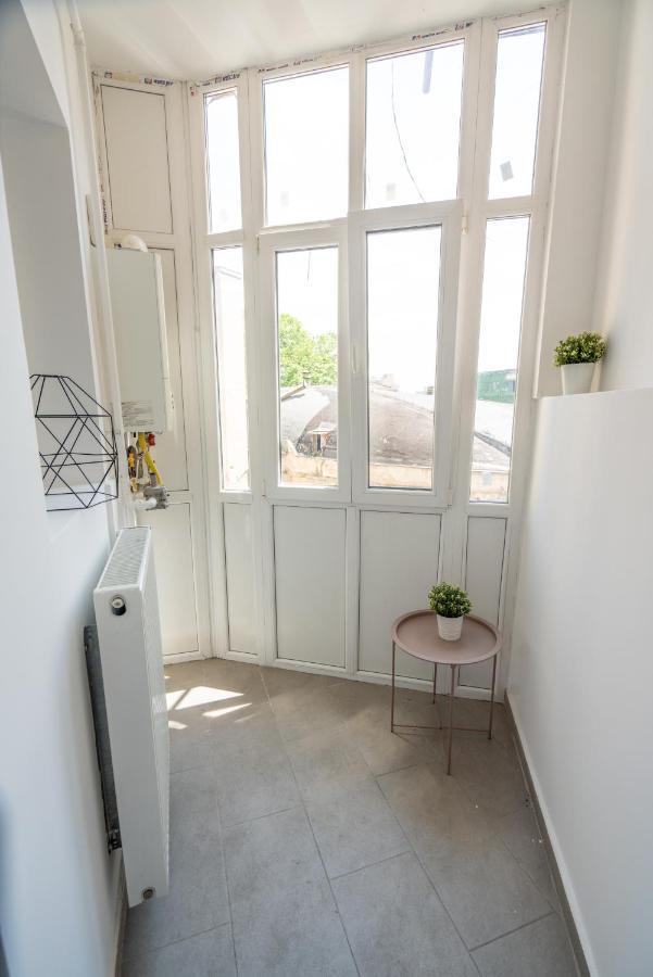 Cozy Design Apartament In Magheru 부쿠레슈티 외부 사진
